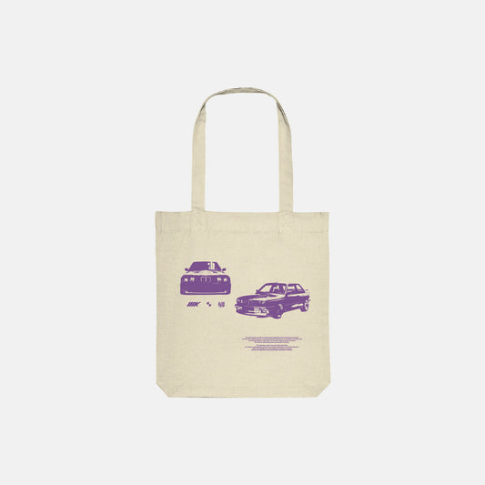 Beige Organic Tote Bag mit BMW E30 Print, Vorderansicht.