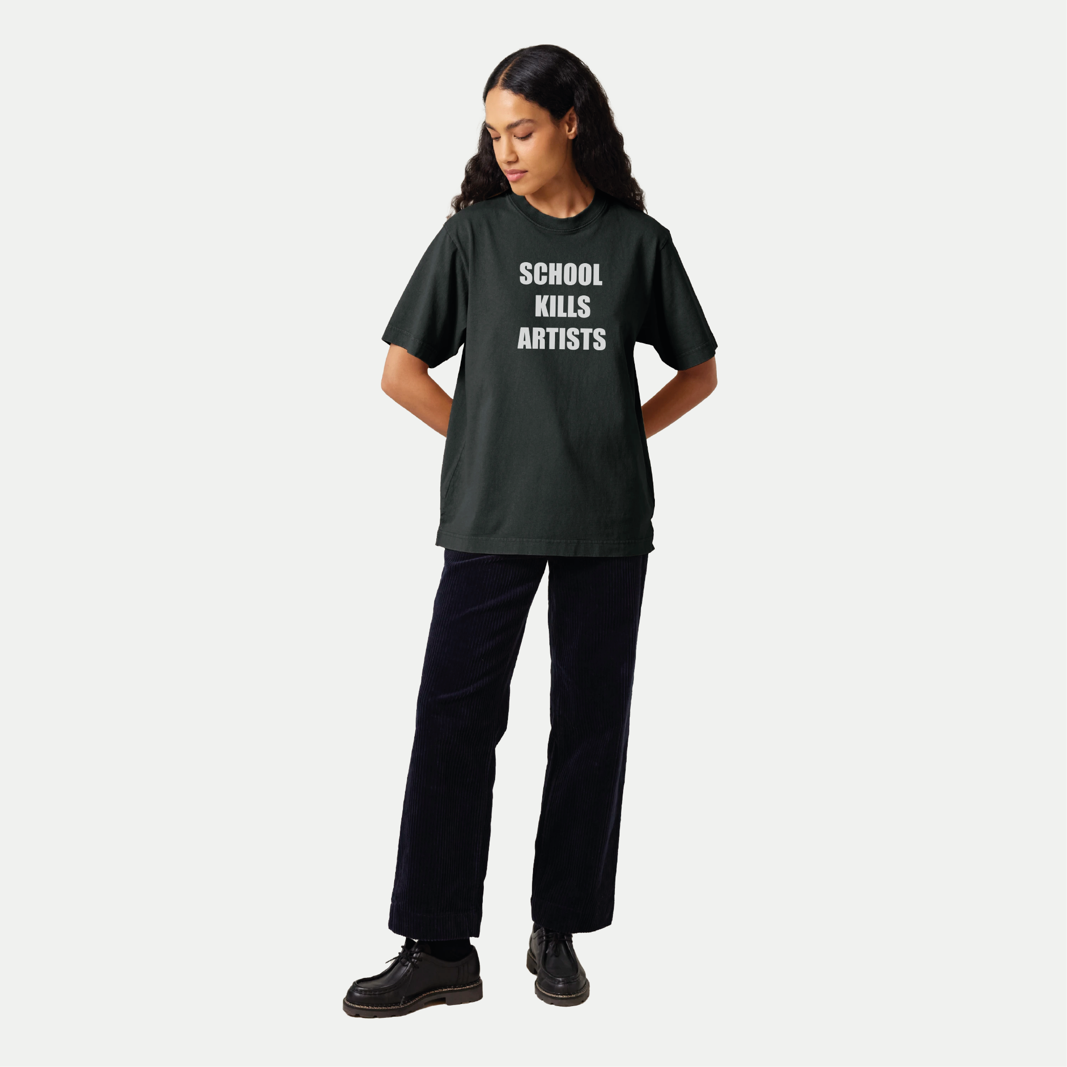 T-Shirt 'School Kills Artists'